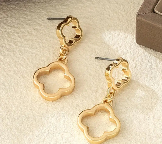 Clover Drop Earrings - Gold