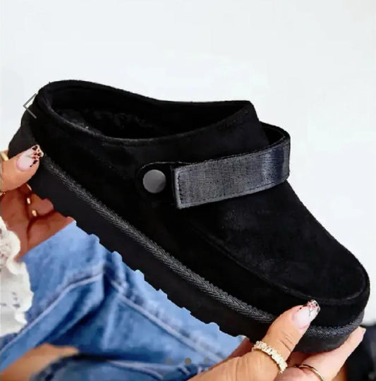 Clogs/Mules - Black