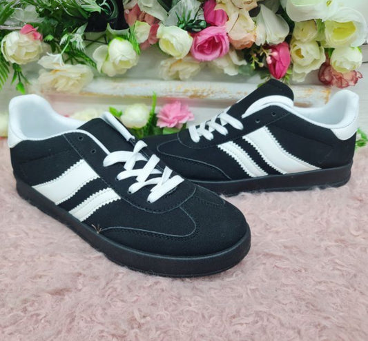 Bessie Trainers - Black