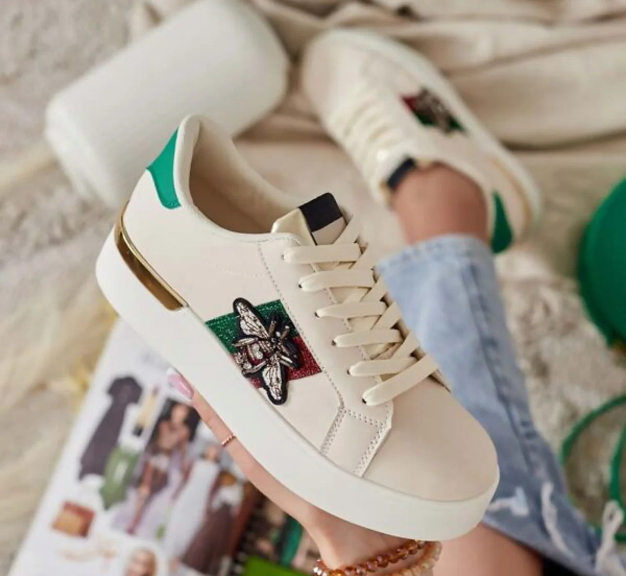 Bee Trainers - Beige