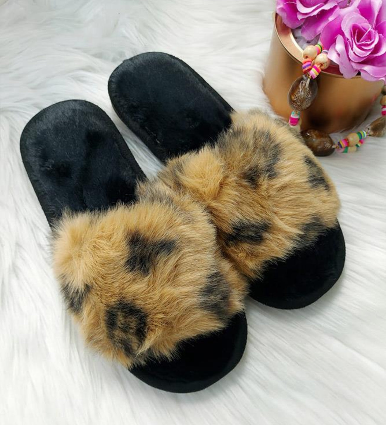 Monochrome Slippers - Camel