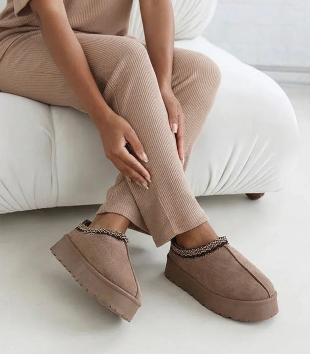 Platform Aztec Mules - Camel