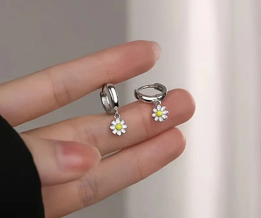 Daisy Hoop Earrings - Silver