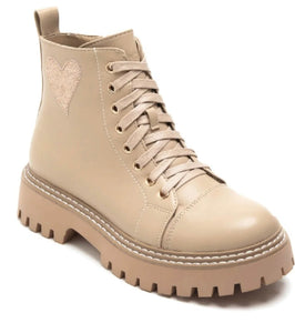 Kiki Heart Boots - Beige