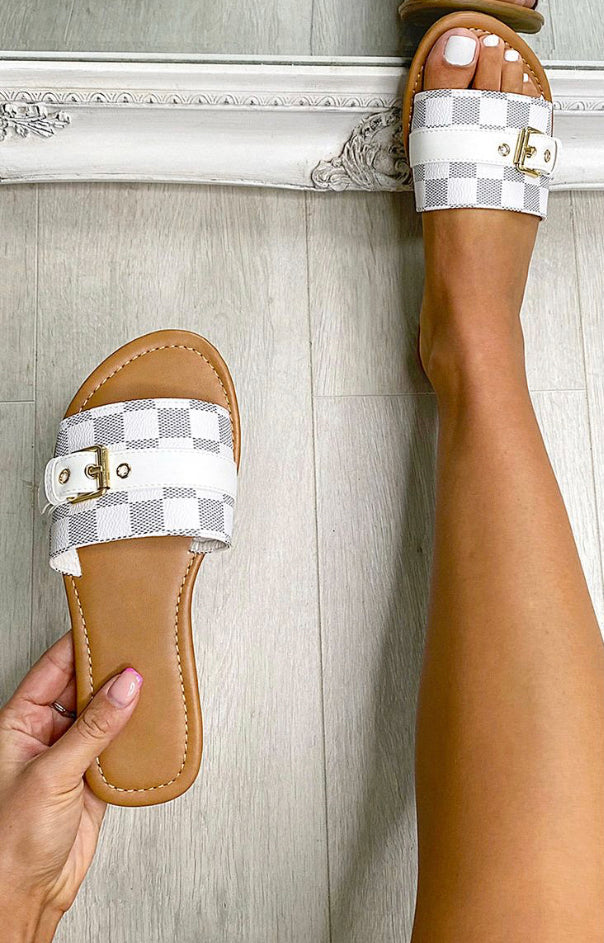 Louie Checked Sandals - White